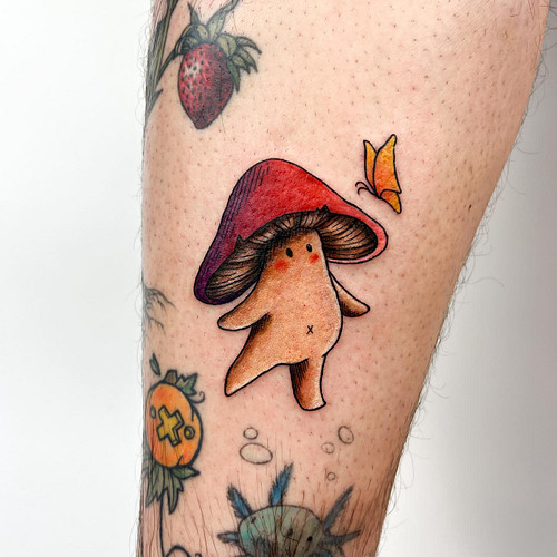 lil mushroom pal for @areshimusic 🍄 we named them wedgie 💖✨

done at @drip.tattoo 

.
.
.
#art #artist #artwork #tattoo #tatt...