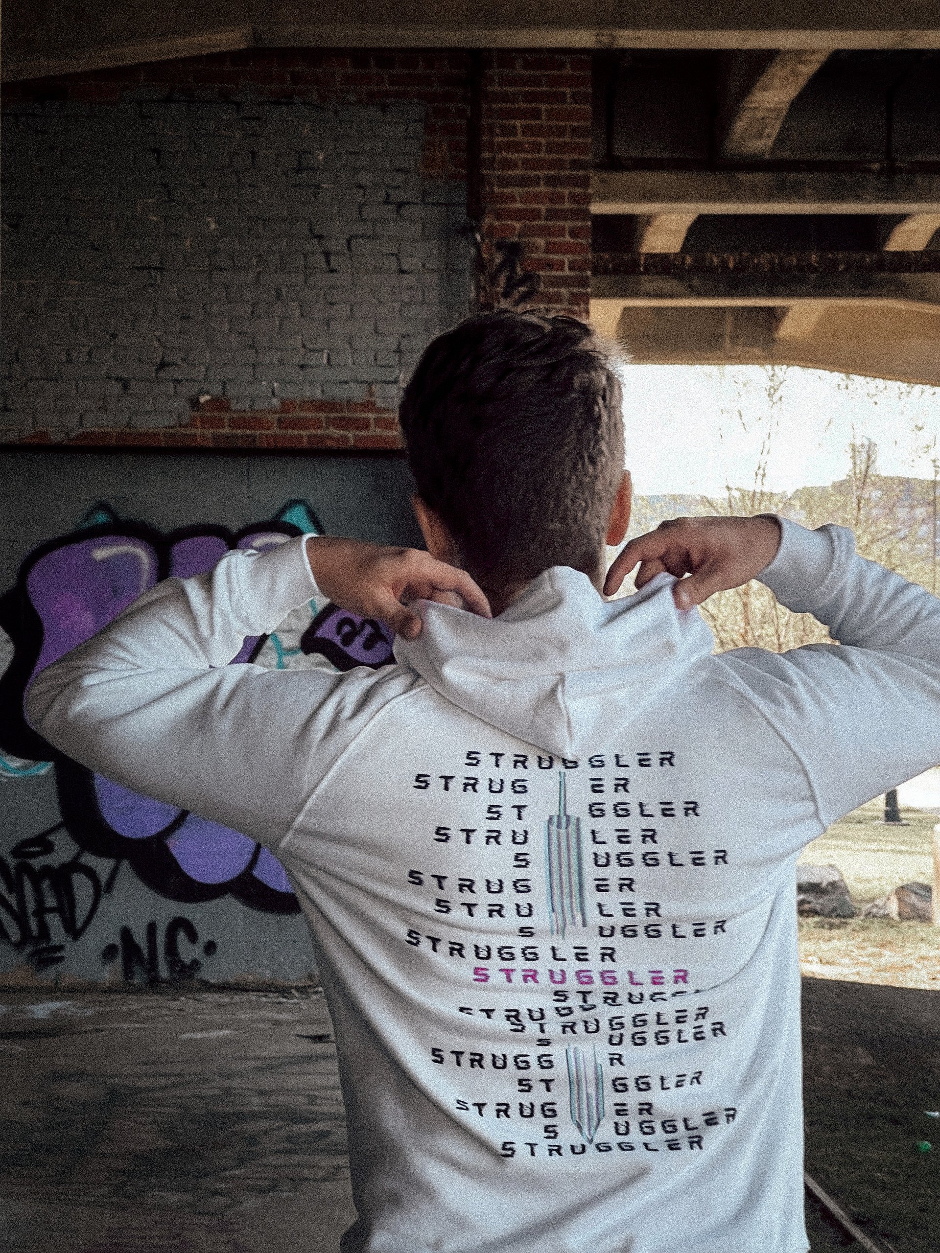 "Struggler" Eco Raglan Hoodie [LIGHT] product image (2)