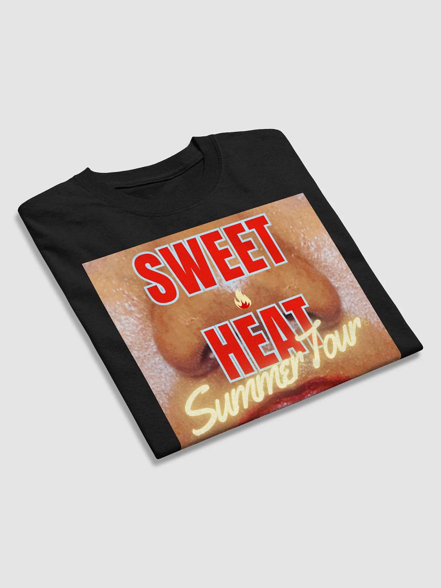 Taste The Sweet, Feel the Heat TOUR TEE product image (10)