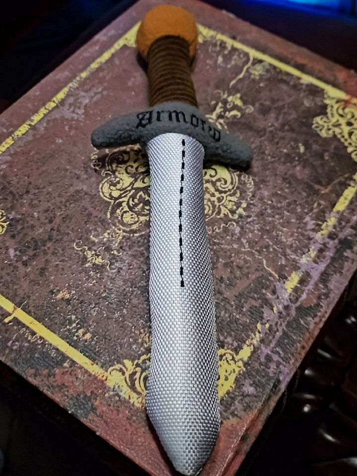 The Armored Kingdom Barkblade of Valor Squeaky Dog Chew Toy product image (1)