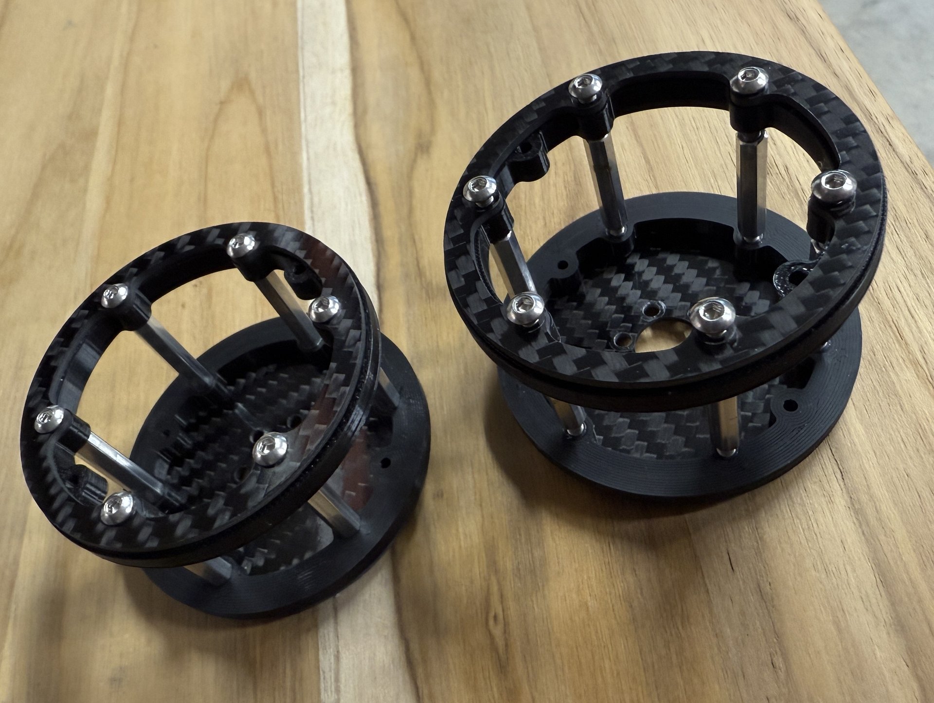 Dlux 2.2 Carbon Wheels product image (4)