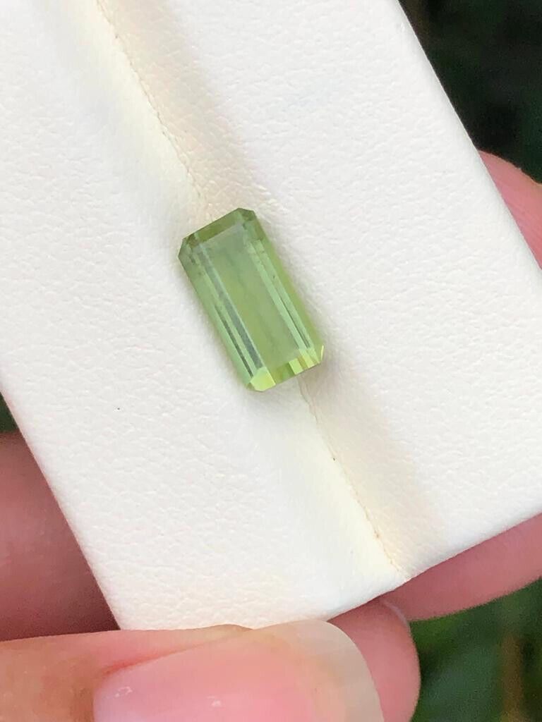 TOURMALINE EMERALD CUT APPLE GREEN GEMSTONE FOR JEWELRY & GIFT, 2.85 CARAT product image (6)