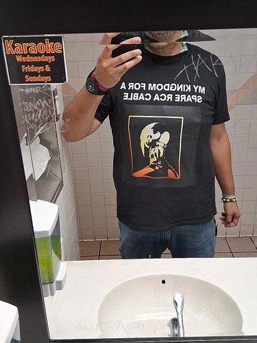 If the restrooms look like this your getting some really great food, trust.