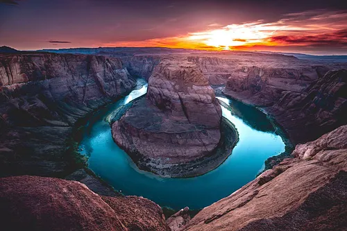 5 hour drive from Las Vegas was very well worth it to capture this magical place at sunset. Horseshoe Bend, also known as eas...